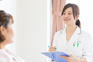看護師と介護士が協力し入院生活をサポート